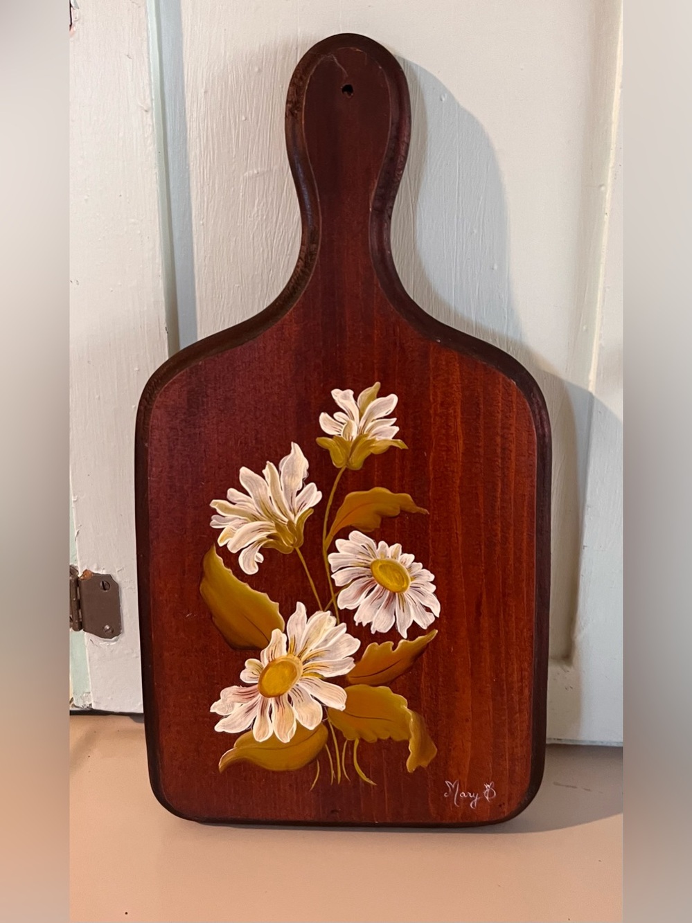 Vintage Hand-Painted Wooden Daisy Cutting Board
